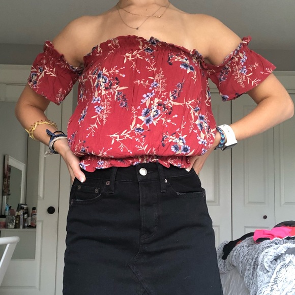Flowy off the shoulder top - Picture 2 of 3